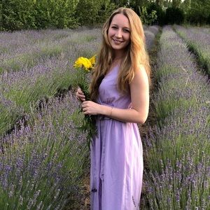 Meet your Posher, Nazli